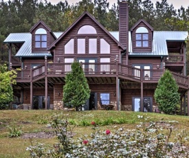 Grand Ellijay Cabin with Mountain Views and Pool Table!