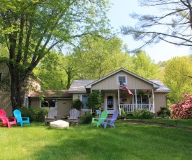 Henson Cove Place Bed and Breakfast w/Cabin