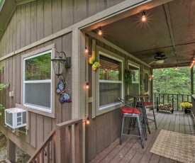 Treetop Haven with Deck, 8 Mi to Fairgrounds!