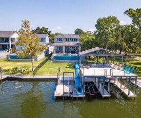 Luxury Lake LBJ House with Heated Swimming Pool and Spill Over Hot Tub and 2 Boat Slips