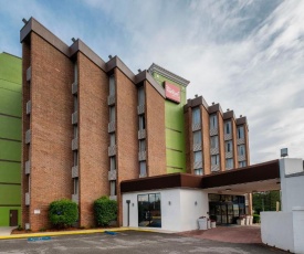 Red Roof Inn & Suites Macon