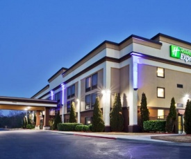 Holiday Inn Express Peachtree Corners-Norcross, an IHG Hotel