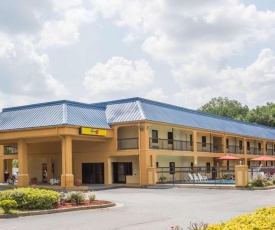 Super 8 by Wyndham Norcross/I-85 Atlanta