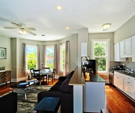 Modern 4 Bed Brownstone in Historic Downtown