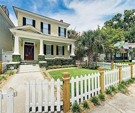 New Listing! Hip Retreat: 1 Mile To Forsyth Park Home