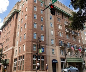 Holiday Inn Express Savannah - Historic District, an IHG Hotel