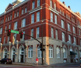 Hotel Indigo Savannah Historic District, an IHG Hotel