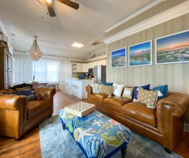 New Vacation Home! Heated Pool Access Walk to Beach, Restaurants, Shopping & More!