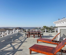 Vintage Pearl - Rooftop Hot Tub with Bay Views home