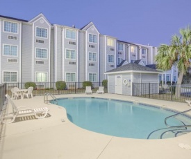 Microtel Inn & Suites by Wyndham Gulf Shores