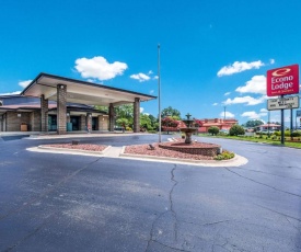 Econo Lodge Inn & Suites