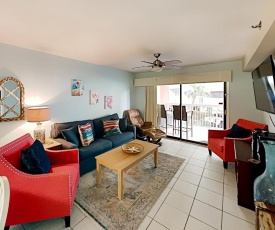 Cute Beachside Condo - Pool, Hot Tub & Gulf View! condo