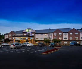 Holiday Inn Express & Suites Birmingham South - Pelham, an IHG Hotel