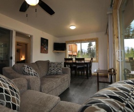 Denali 2-King Bedrooms each with own Private Bathroom. Full Kitchen and Amentities!