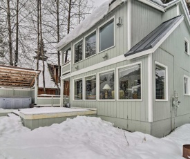 Cabin with Hot Tub and Views 1 Mile to Alyeska Resort