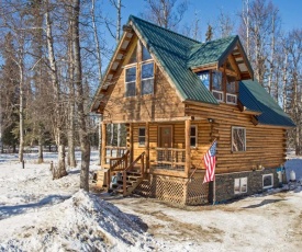 Cozy Palmer Log Cabin Close to Matanuska River!