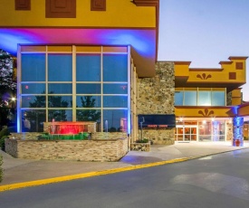 Clarion Inn & Suites University Center