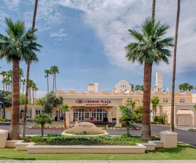 Crowne Plaza Phoenix - Chandler Golf Resort, an IHG Hotel