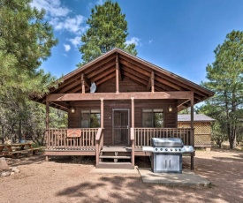 Cozy Retreat with Hot Tub Walk to Bison Ranch!