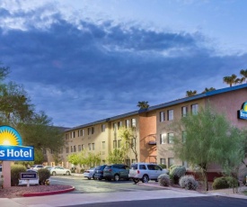 Days Hotel by Wyndham Mesa Near Phoenix