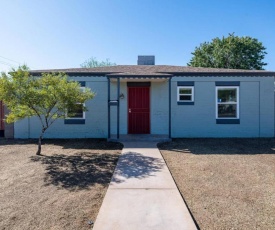 Cozy 2BR Home in Central Phoenix by WanderJaunt