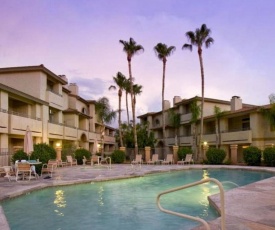 Poolside Condo to 1 of 3 Resort Pool-Spa Complexes, ALL HEATED & OPEN 24/7/365!