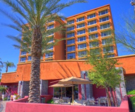 Ramada by Wyndham Phoenix Midtown