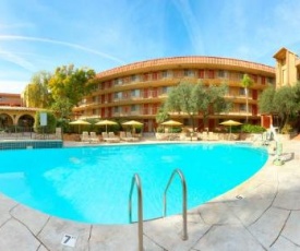 Embassy Suites Phoenix Airport at 24th Street