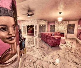 Barbie Dreams House * Movie Theater * Pool * Game Room!!