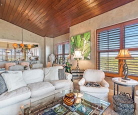 301E ~ Exceptional 3BR/3BA beachfront condo with spectacular Gulf/Refuge view