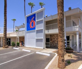 Motel 6-Scottsdale, AZ