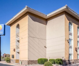 Comfort Inn & Suites near Kino Sports Complex