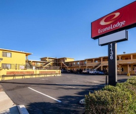 Econo Lodge University