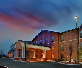 Holiday Inn Express Hotel & Suites Batesville, an IHG Hotel