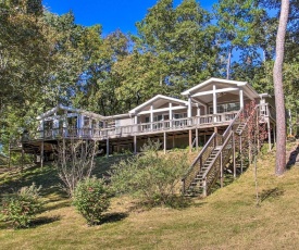 Retreat on Lake Hamilton with Sunroom and Dock!