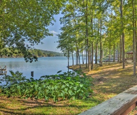 Private Lakefront Townhome in Hot Springs Village!