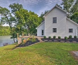 Riverside Hide-A-Way with Patio, BBQ, Fishing Pier