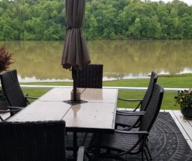 Lakehouse has Spectacular View plus Easy Access!