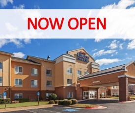 Fairfield Inn & Suites by Marriott Rogers