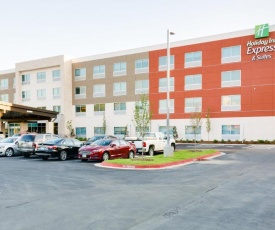 Holiday Inn Express & Suites Russellville, an IHG Hotel