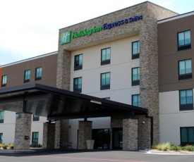 Holiday Inn Express & Suites White Hall, an IHG Hotel