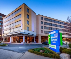 Holiday Inn Express Stamford, an IHG Hotel