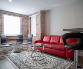 Apt ideally situated in DC walk to metro, Dupont, Logan, & monuments!