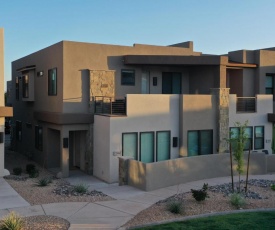 Modern Family Villa With Private Hot Tub