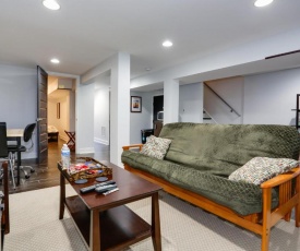 Modern Suite in Petworth, Washington, DC *FREE off-street parking, walk to Metro and restaurants*