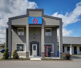 Motel 6 Washington, PA