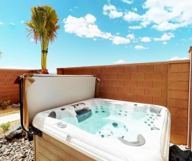 Private Hot Tub * Fenced Backyard * Xbox * Fire Pit * Ping Pong