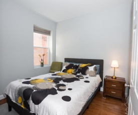 Steps to Convention Center, Downtown DC, and Metro Station: Private and Comfortable Bedroom/Bathroom