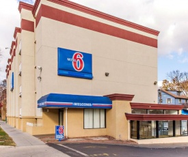 Motel 6-Washington, DC