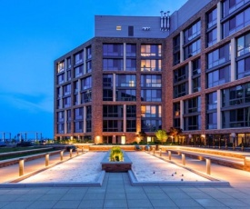 Global Luxury Suites at The Wharf